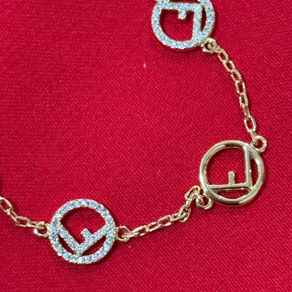 FENDI  gold bracelets - Picture 7 of 9